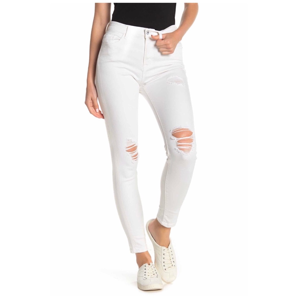 NWT Sneek Peek Denim Distressed Skinny Jeans!🖤